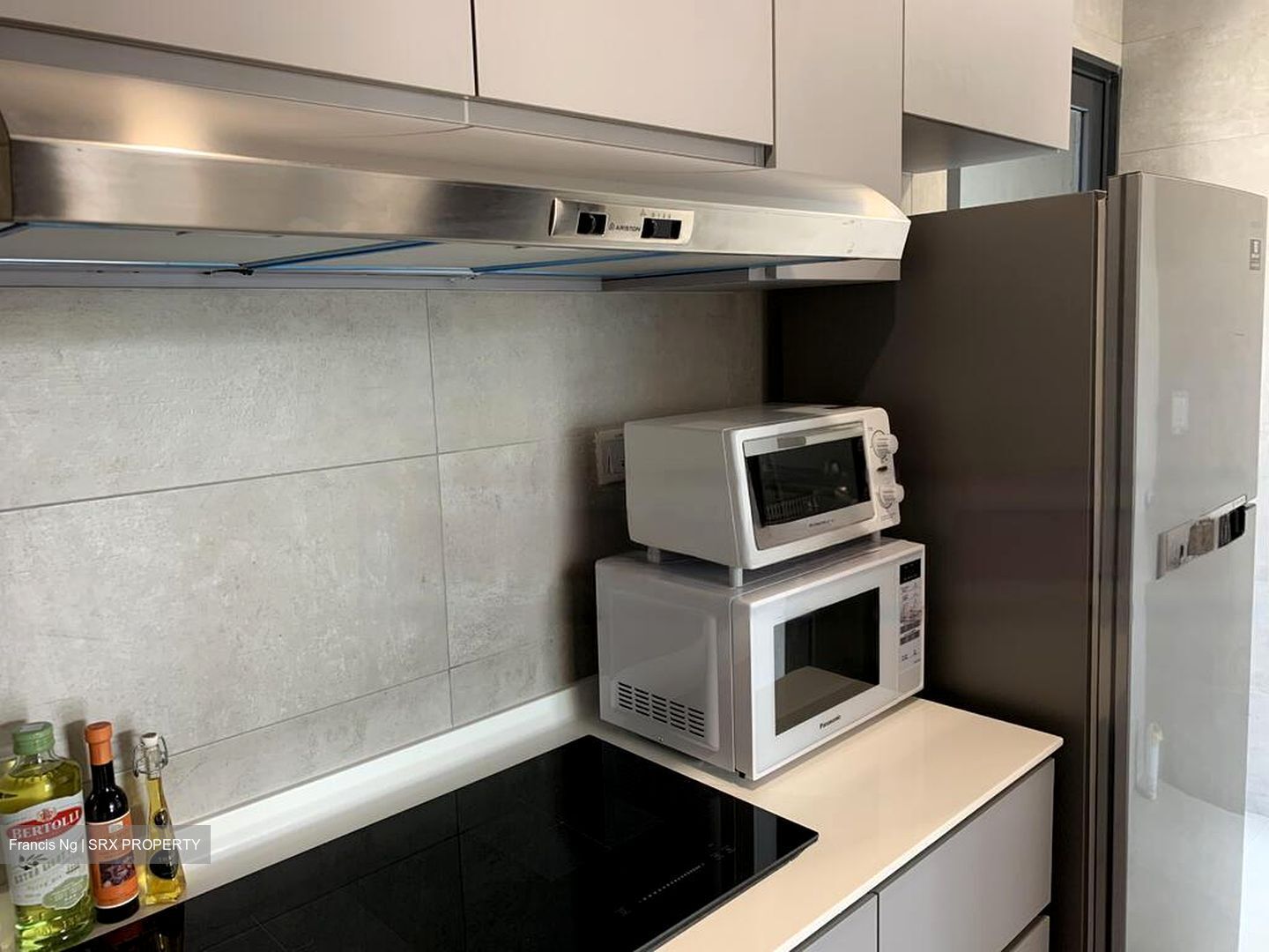 Senyum Residences (D14), Terrace #473815151